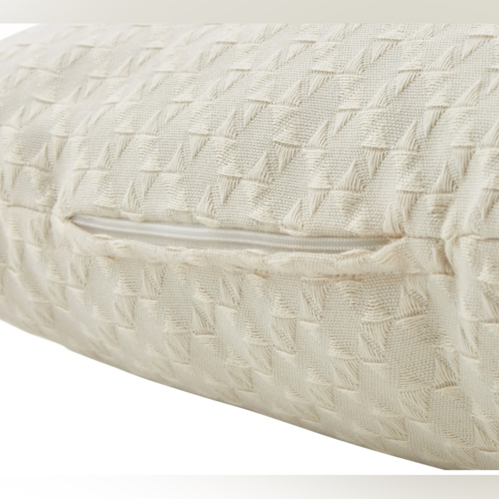 outdoor toss pillow NWOT - Picture 4 of 5